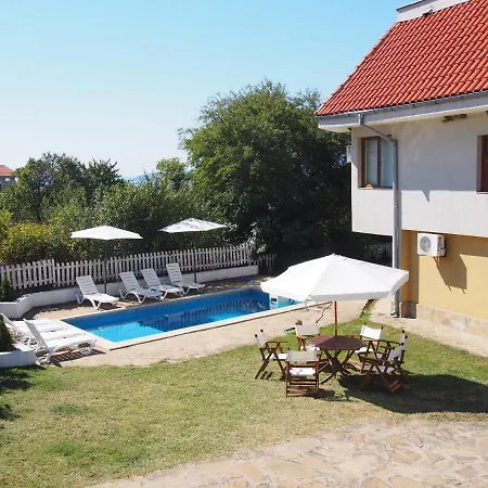 White House/ вила къща Villa Byala (Varna)